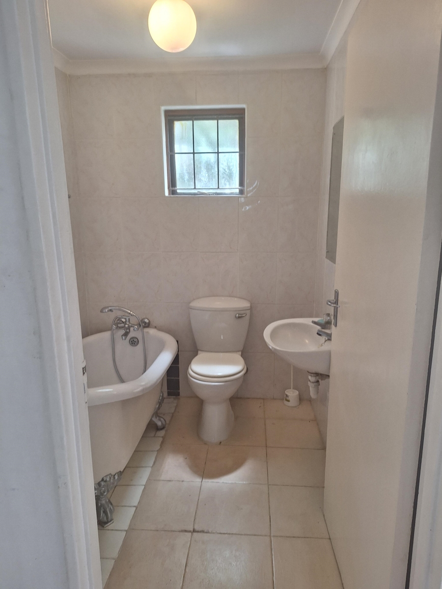 To Let 3 Bedroom Property for Rent in Glencairn Western Cape